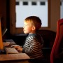 Как отвлечь ребенка, проводящего много времени за компьютером?