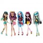 на фото куклы Monster High