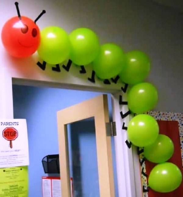 Как украсить дом воздушными шарами